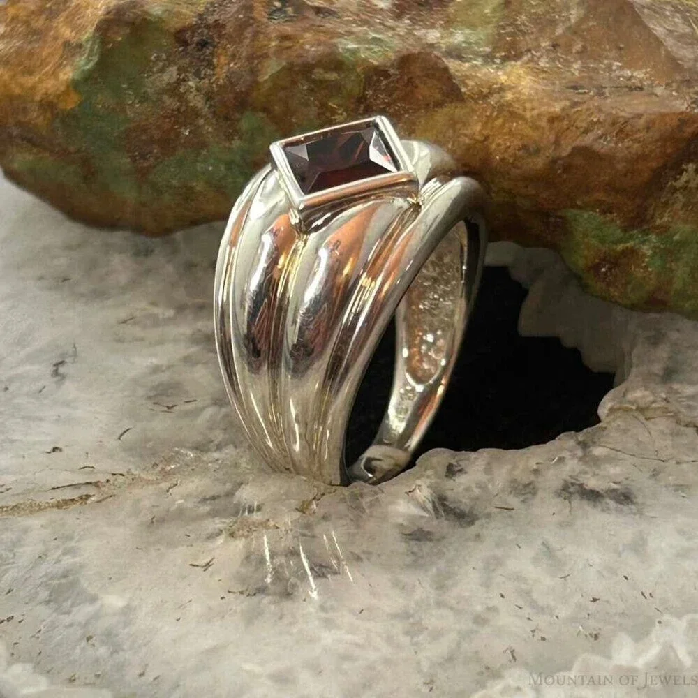 Carolyn Pollack Sterling Silver Faceted Garnet Decorated Ring For Women